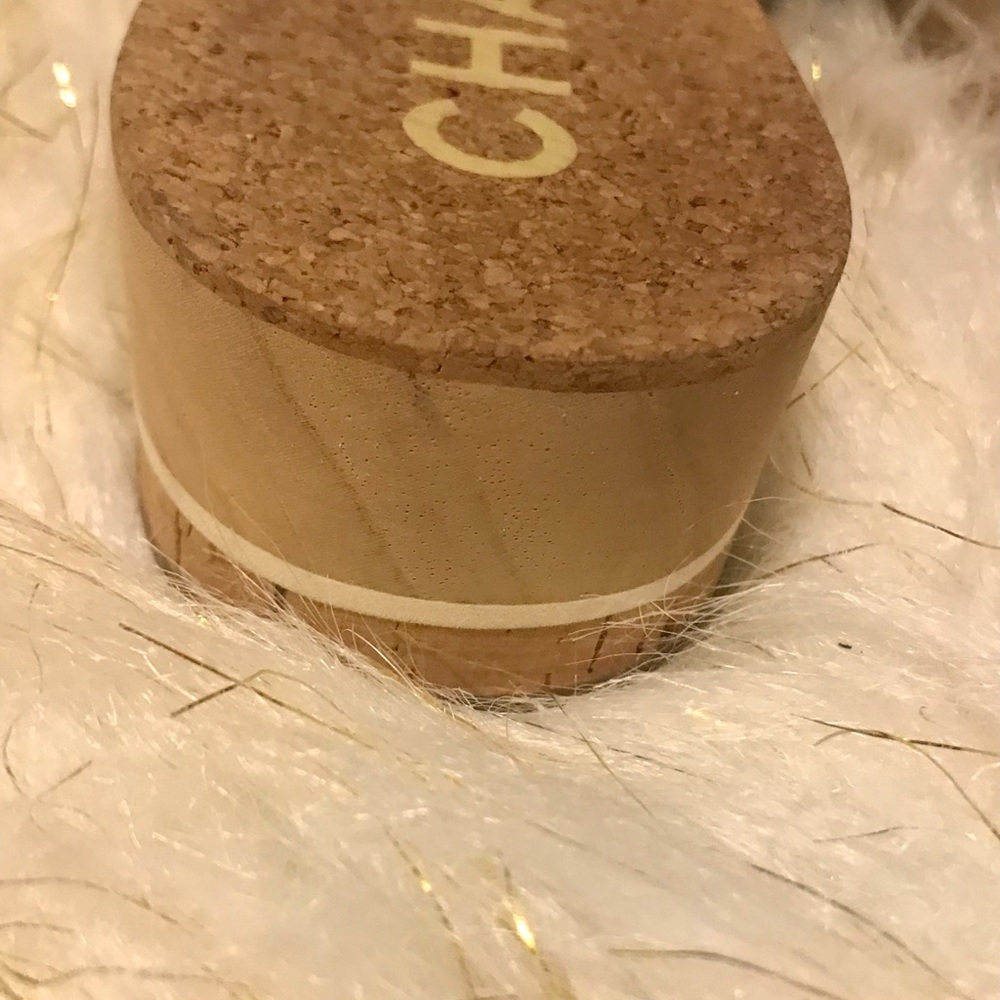 Chanel lovely slides Interlocking CC Logo  Patent leather and tweed❤️cork mules. - Picture 8 of 16